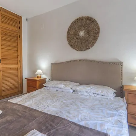 Bright & Spacious 2 Bedroom Villamartin Apartment