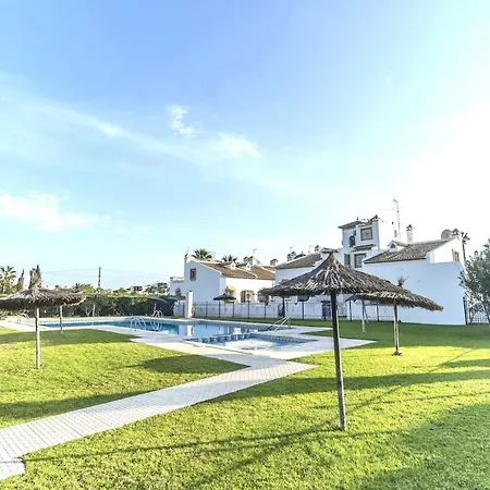 Bright & Spacious 2 Bedroom Villamartin *